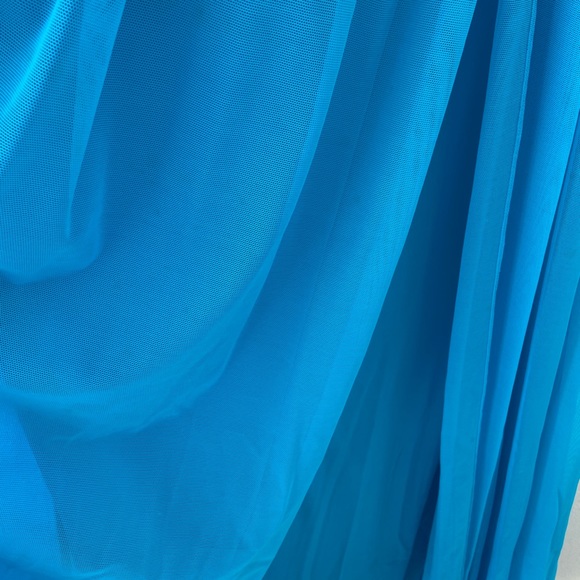 Halter Formal Dress - Picture 2 of 6